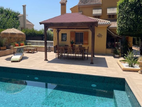 Imagen Pergola Cuatro Aguas a Medida