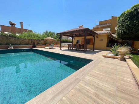 Imagen Pergola Cuatro Aguas a Medida