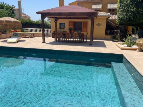 Imagen Pergola Cuatro Aguas a Medida