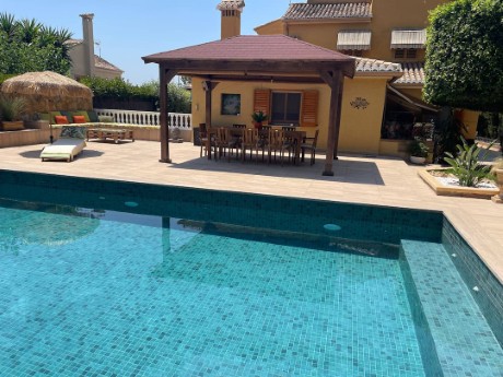 Imagen Pergola Cuatro Aguas a Medida